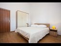 Апартаменты Per - comfortable  family apartments A1(2+2), A2(4+1), A3(2+2) Гребаштица  - Шибеник Ривьера  - Апартамент - A3(2+2): спальная комната