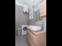 Апартаменты Ivan - with jacuzzi A1(4+1) Шибеник - Шибеник Ривьера  - Апартамент - A1(4+1): ванная комната с туалетом