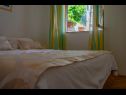 Апартаменты Daira - great location A1(2), A2(2), A3(4) Стоморска - Остров Шолта  - Апартамент - A1(2): спальная комната