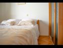 Апартаменты Daira - great location A1(2), A2(2), A3(4) Стоморска - Остров Шолта  - Апартамент - A2(2): спальная комната