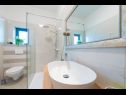 Дома дял отдыха Villa Solis - luxury with pool: H(6) Дицмo - Ривьера Сплит  - Хорватия - H(6): ванная комната с туалетом