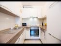 Апартаменты Bosiljka-comfortable and modern: A1(2) Сплит - Ривьера Сплит  - Апартамент - A1(2): кухня