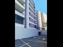 Апартаменты Mendula - private garage: A1(2+2), A2(2+2) Сплит - Ривьера Сплит  - парковка