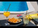 Апартаменты Lux 1 - heated pool: A1(4), A4(4) Марина - Ривьера Трогир  - бассейн
