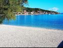 Дома дял отдыха Neve - 30 m from sea: H(6+2) Винишче - Ривьера Трогир  - Хорватия - пляж