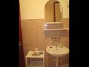 Апартаменты Deni - 30 m from sea: A2(4+1), A3(4+2) Винишче - Ривьера Трогир  - Апартамент - A3(4+2): ванная комната с туалетом