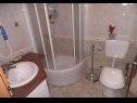 Апартаменты Sora - 80 m from sea: A1(2+1), A2(4+2) Преко - Остров Углян  - Апартамент - A2(4+2): ванная комната с туалетом