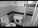 Апартаменты Sora - 80 m from sea: A1(2+1), A2(4+2) Преко - Остров Углян  - Апартамент - A2(4+2): ванная комната с туалетом