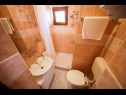 Апартаменты Vesna - 200 m from beach A1(2), SA2(2), A3(2) Бибинье - Задар Ривьера  - Студия- апартамент - SA2(2): ванная комната с туалетом
