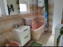 Апартаменты Andela - comfortable and affordable A1(4+2) Мали Иж (Остров Иж) - Задар Ривьера  - Апартамент - A1(4+2): ванная комната с туалетом