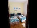 Апартаменты Vlatkica - 10 m from beach: A1 Vlatkica(4), A2 Lea(4) Масленица - Задар Ривьера  - Апартамент - A1 Vlatkica(4): спальная комната