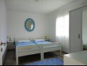 Апартаменты Petar - 30 m from sandy beach: A1(6+1), A2(4), SA3(2) Нин - Задар Ривьера  - Апартамент - A2(4): спальная комната