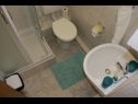 Апартаменты Ivan - 300 m from sea: A3(2), A4(2), SA5(2), A6(2) Нин - Задар Ривьера  - Апартамент - A6(2): ванная комната с туалетом