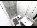 Апартаменты Oasis A1(4+2), A2(2+2), A3(2+2) Нин - Задар Ривьера  - Апартамент - A1(4+2): ванная комната с туалетом