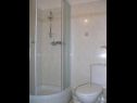 Апартаменты Kuzma - afordable A1(2+2), A2(3), SA3(2) Нин - Задар Ривьера  - Студия- апартамент - SA3(2): ванная комната с туалетом