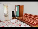 Апартаменты Darko - 30 m from beach : A2(3+1), A4(3), SA5(3) Сукошан - Задар Ривьера  - Апартамент - A4(3): спальная комната