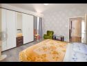 Апартаменты Dama - 10 m from beach: A1(6+1) Сукошан - Задар Ривьера  - Апартамент - A1(6+1): спальная комната