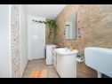 Апартаменты Jasnica - elegant and comfortable: A1(2+2) Затон (Задар) - Задар Ривьера  - Апартамент - A1(2+2): ванная комната с туалетом