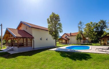  Blue house - outdoor pool: H(8+2) Пласки - Континентальная Хорватия - Хорватия