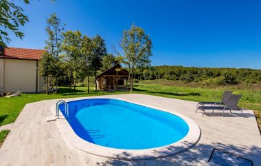  Green house - outdoor pool & BBQ: H(6+2) Пласки - Континентальная Хорватия - Хорватия