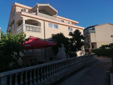 Апартаменты Budi - near sandy beach A1(4), A2(4), A3(4) Водице - Шибеник Ривьера 